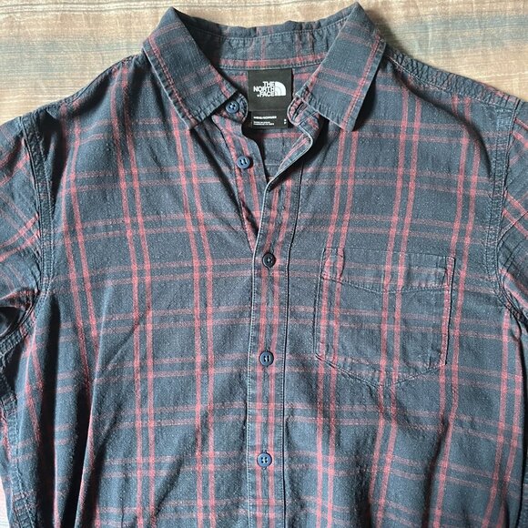 North Face Button Up Shirt - Picture 3 of 4